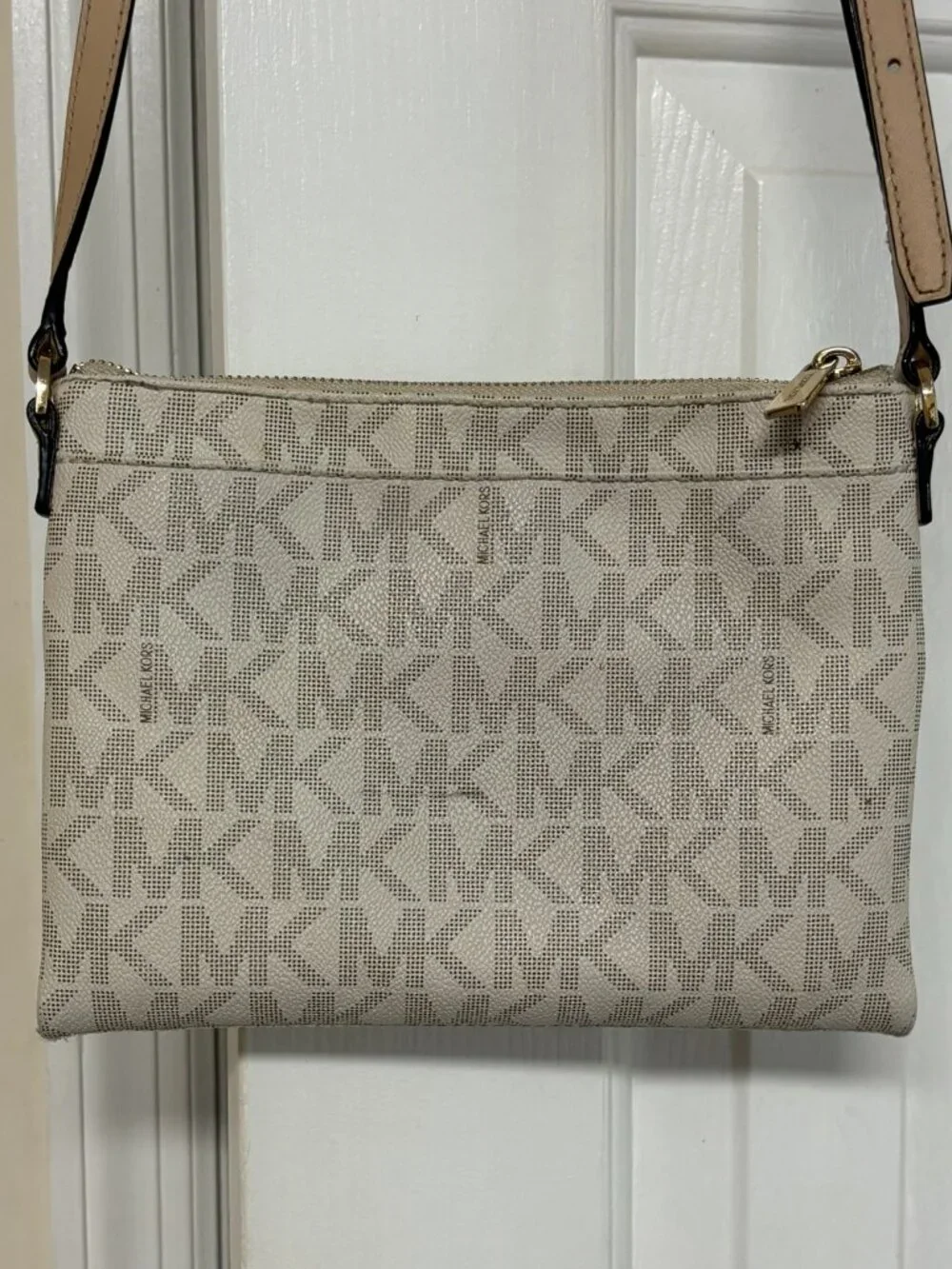 Michael Kors classic mk